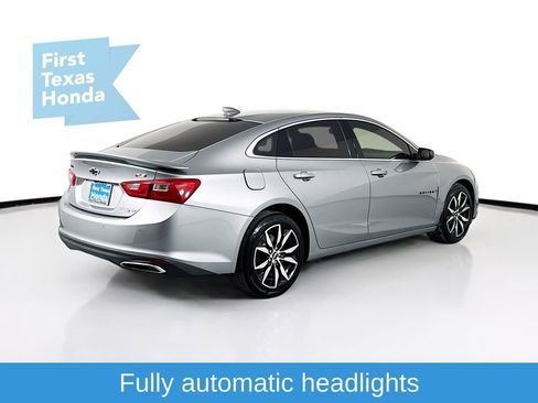 Used 2025 Chevrolet Malibu RS image 7