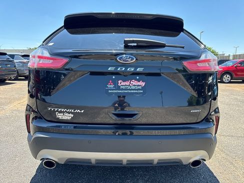 Used 2024 Ford Edge Titanium w/ Equipment Group 301A AWD/4WD image 5
