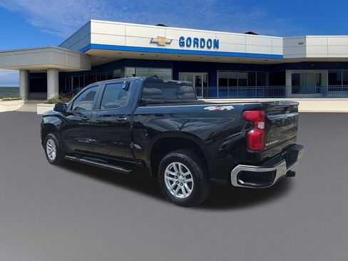 Used 2021 Chevrolet Silverado 1500 LT w/ Bed Protection Package AWD/4WD image 3