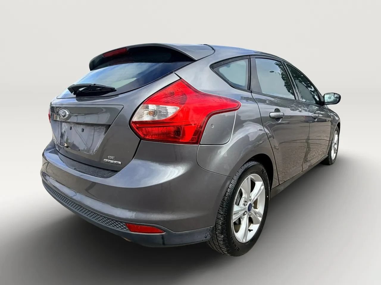 Used 2014 Ford Focus SE FWD image 8