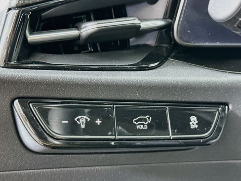 Used 2024 Kia Niro Wind w/ Wind Preserve Package FWD image 17