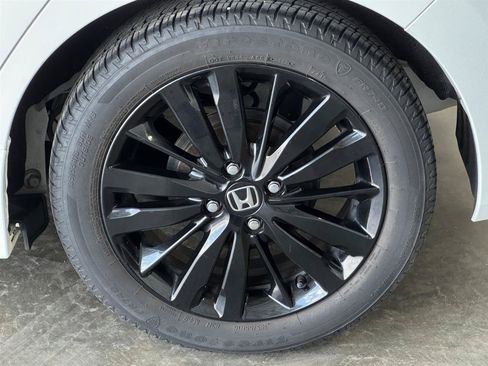 Used 2018 Honda Fit Sport image 34