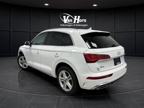 Used 2022 Audi Q5 e Premium w/ Convenience Package AWD/4WD image 5