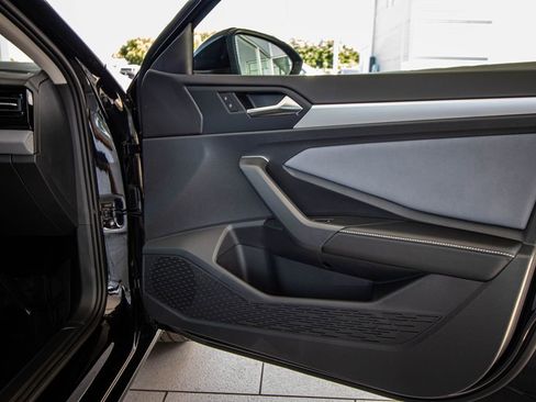 New 2026 Volkswagen Jetta SE FWD image 20
