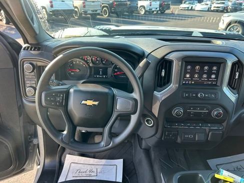 Used 2024 Chevrolet Silverado 2500 Custom w/ Custom Value Package AWD/4WD image 18