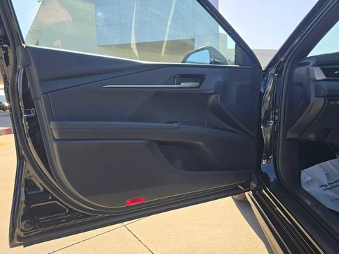 Certified 2025 Toyota Camry SE FWD image 21