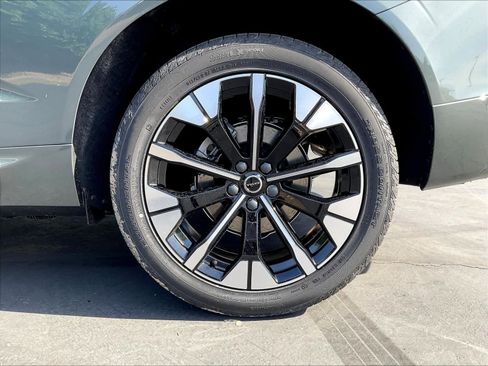 New 2026 Volvo XC60 B5 Plus w/ Protection Package Premier image 14