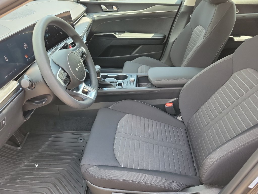 New 2026 Kia K5 LXS FWD image 10