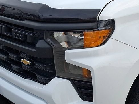 Used 2022 Chevrolet Silverado 1500 Custom AWD/4WD image 29