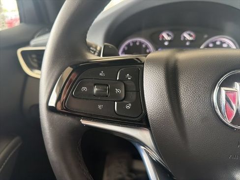 Used 2023 Buick Enclave Essence FWD image 20