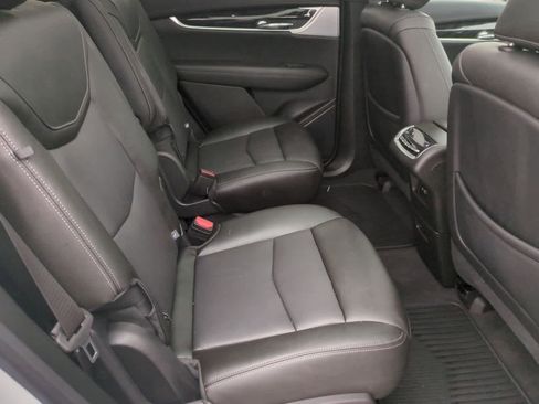 Used 2024 Cadillac XT6 Premium Luxury image 21
