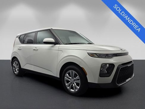 Used 2021 Kia Soul LX FWD image 1