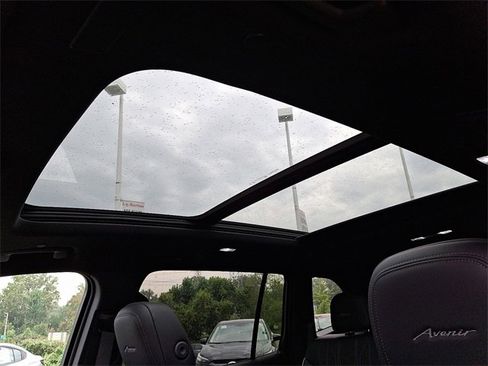 New 2026 Buick Enclave Avenir w/ Super Cruise Package image 10