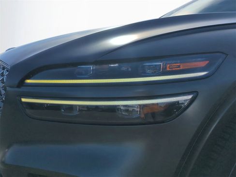 Used 2023 Genesis GV70 3.5T Sport w/ Sport Prestige Package image 10