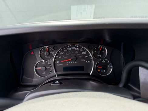 New 2026 Chevrolet Express 2500 RWD image 16