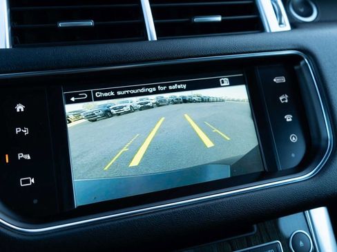 Used 2016 Land Rover Range Rover Sport HSE image 23