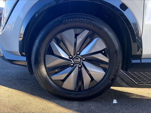 Used 2024 Nissan Ariya AWD image 10