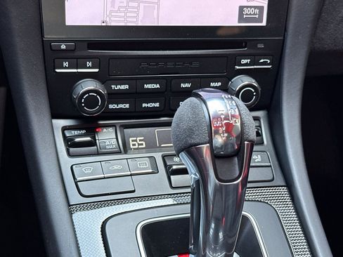 Certified 2018 Porsche 911 GT2 RS RWD image 23