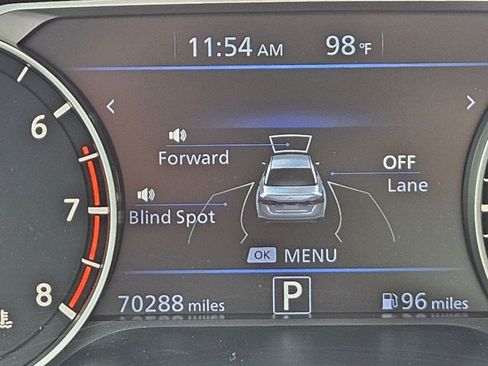 Used 2023 Nissan Altima 2.5 SR w/ SR Premium Package FWD image 10