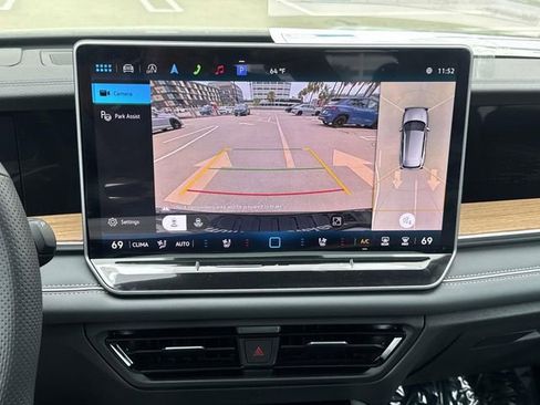 New 2026 Volkswagen Tiguan SEL R-Line AWD/4WD image 26