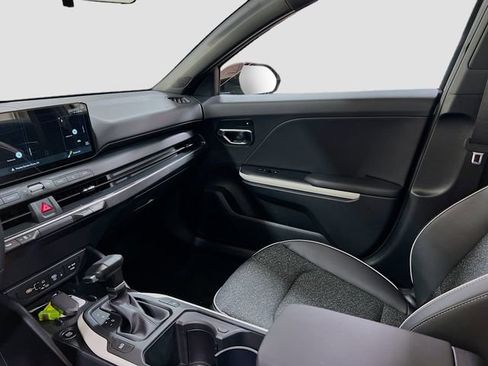 New 2025 Kia K4 GT-Line image 23