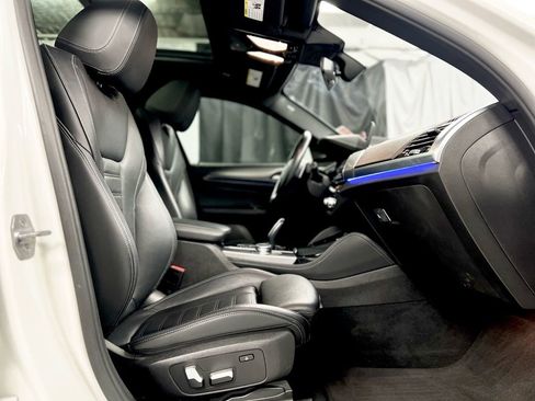 Used 2019 BMW X4 xDrive30i image 22