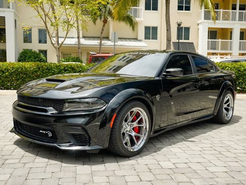 Used 2022 Dodge Charger SRT Hellcat image 39