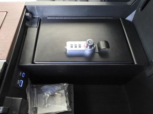 Used 2023 Toyota Tundra Capstone image 31