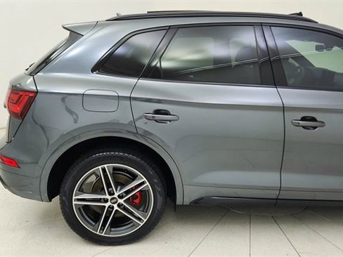 Used 2025 Audi Q5 e Premium Plus w/ Premium Plus Package image 7