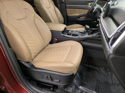 Certified 2024 Kia Sorento SX Prestige w/ Olive Brown Leather Package image 28