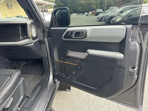 Used 2022 Ford Bronco Badlands w/ Sasquatch Package image 17