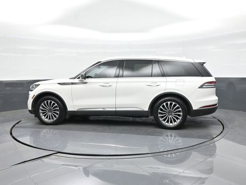 Used 2020 Lincoln Aviator Reserve w/ Class IV Trailer Tow Package image 4
