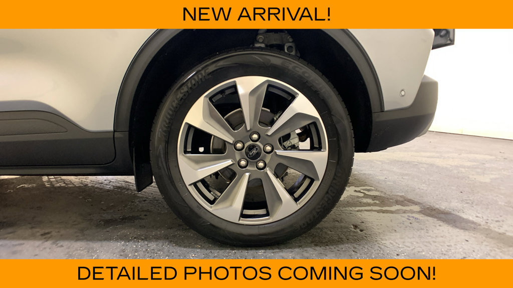 Certified 2023 Ford Escape Platinum w/ Premium Technology Package AWD/4WD image 21