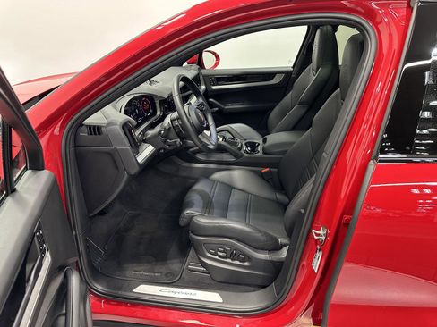 Certified 2026 Porsche Cayenne Coupe AWD/4WD image 17