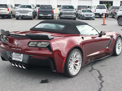 Used 2019 Chevrolet Corvette Z06 RWD image 7