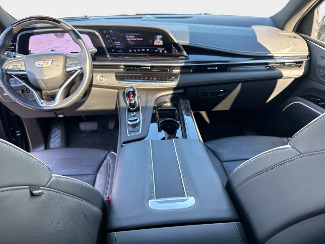 Certified 2024 Cadillac Escalade Sport w/ LPO, ONYX Package AWD/4WD image 17