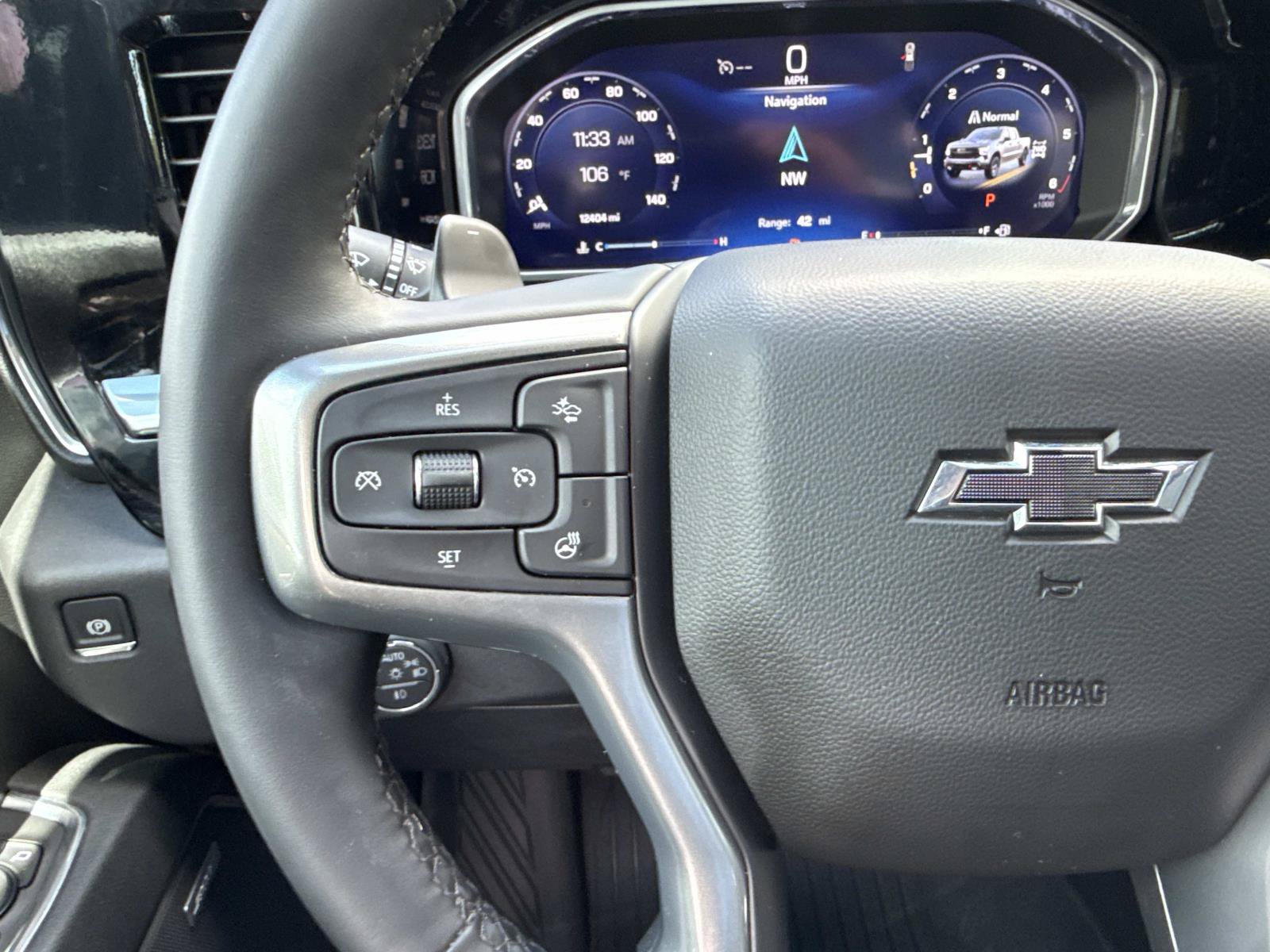 Used 2026 Chevrolet Silverado 1500 LT Trail Boss w/ LT Trail Boss Premium Package AWD/4WD image 15