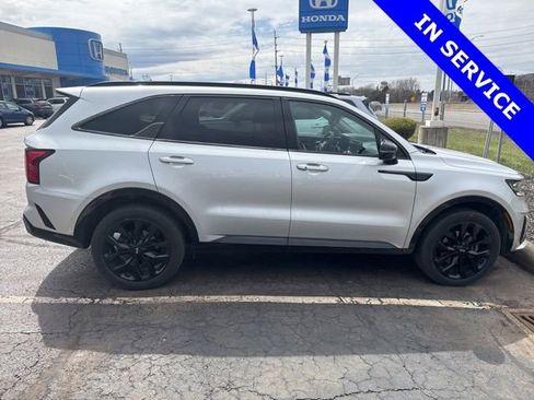 Used 2021 Kia Sorento SX image 11