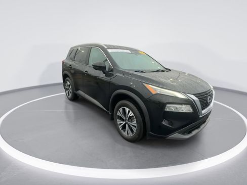 Used 2023 Nissan Rogue SV w/ SV Premium Package image 2