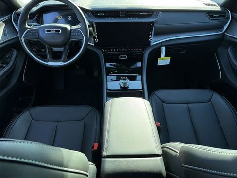 New 2026 Jeep Grand Cherokee Limited w/ Limited Altitude Package image 18