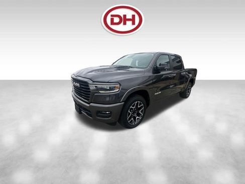 Used 2025 RAM 1500 Laramie w/ Sport Appearance Package AWD/4WD image 4