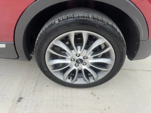 Used 2015 Lincoln MKC FWD w/ Equipment Group 102A Reserve image 11