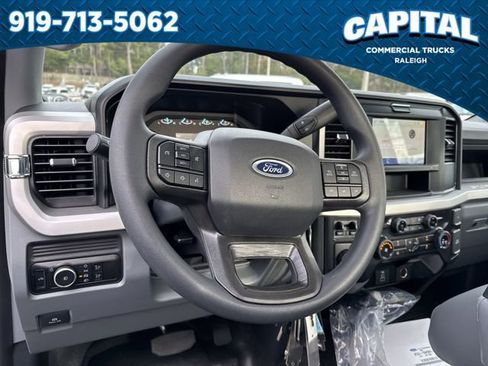 New 2026 Ford F250 XL w/ XL Chrome Package image 23
