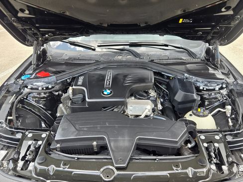 Used 2018 BMW 320i Sedan RWD image 30