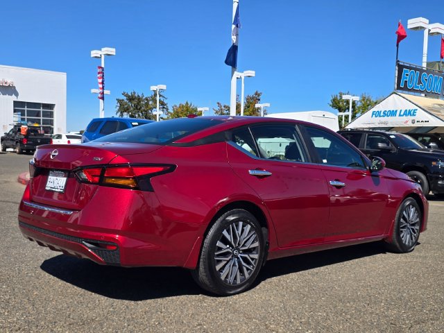 Used 2023 Nissan Altima 2.5 SV FWD image 4