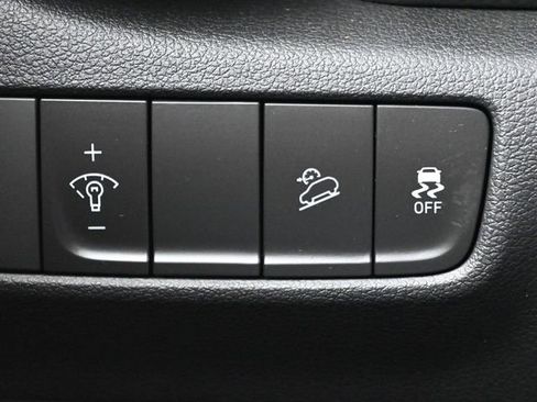 Used 2023 Hyundai Kona SE w/ Cargo Package image 28