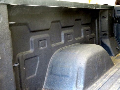 Used 2019 Chevrolet Silverado 1500 LT w/ Z71 Off-Road Package image 47