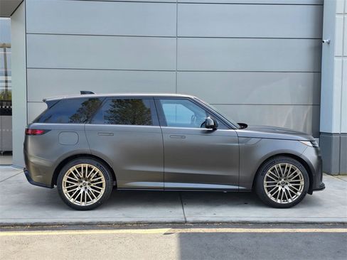 New 2025 Land Rover Range Rover Sport SV Edition Two image 7