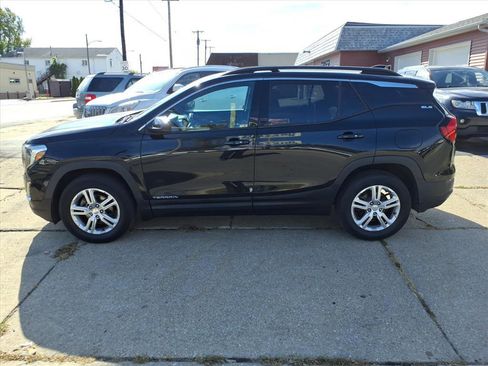 Used 2018 GMC Terrain SLE image 25