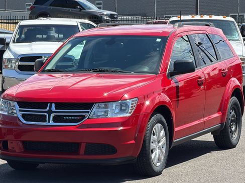 Used 2020 Dodge Journey SE w/ SE Popular Equipment Group FWD image 9